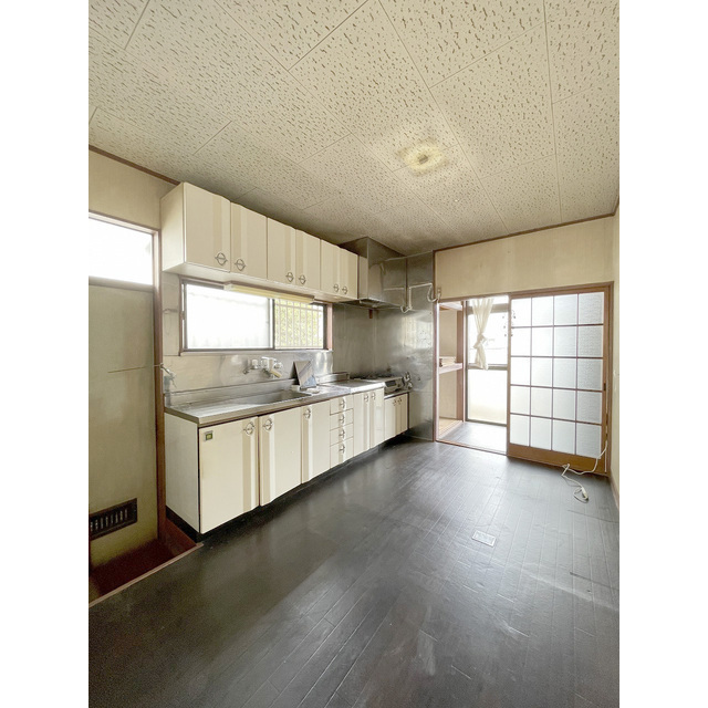 世田谷区深沢2丁目戸建 リビング