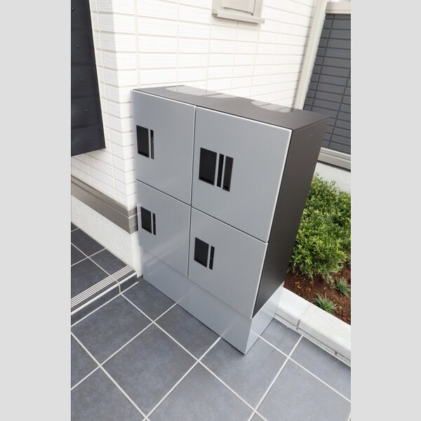 グラナーデ八潮 宅配ボックス