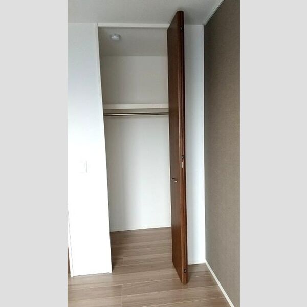 セレスティア瑞江Ⅱ クローゼット(洋5、2)