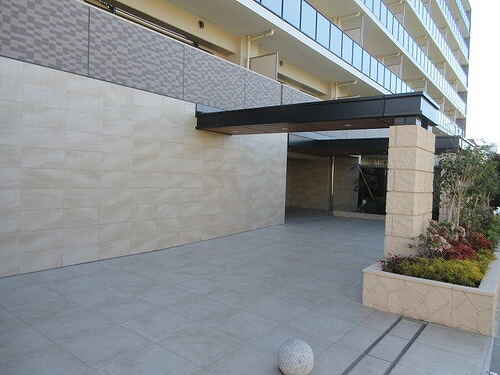 サンクレイドル桜街道レジデンス エントランス　※2026年3月撮影の写真