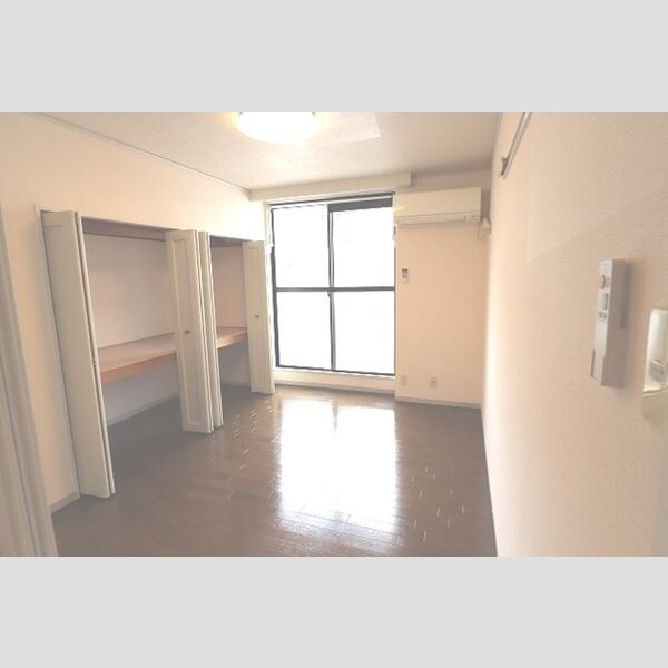 ヴァンベール南浦和 洋室6帖