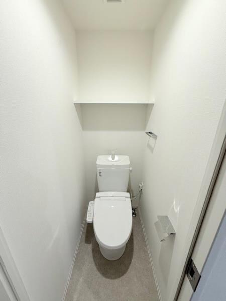 エレミ本蓮沼2階 トイレ