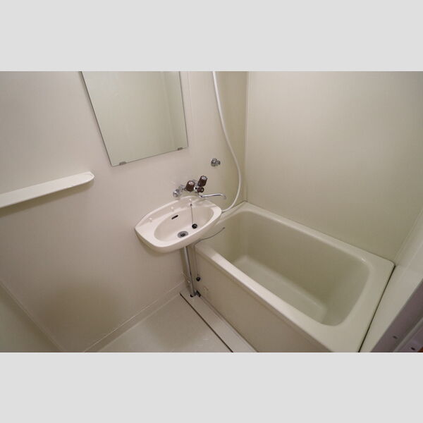 リバーサイド88102号室 浴室