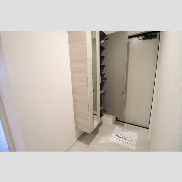 D-KISARIA　WⅠ205号室 玄関