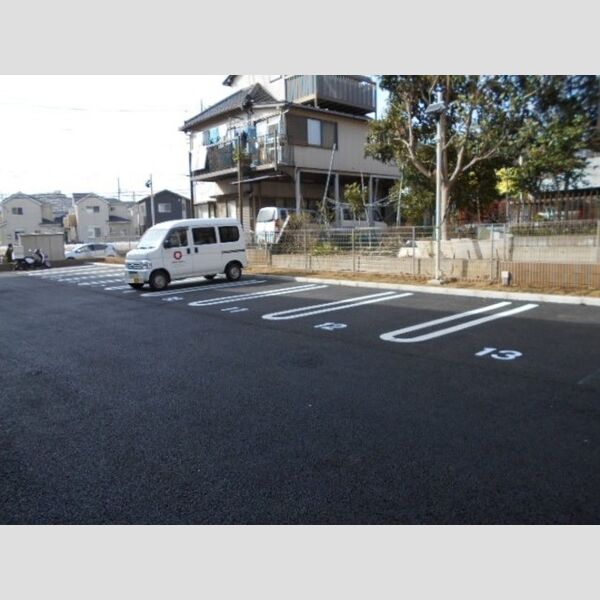 フェリチタ 駐車場