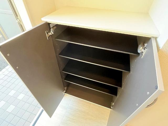 プロスパーF 下駄箱