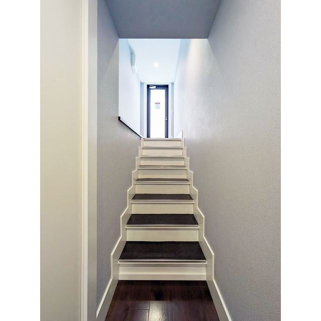 ヴィクトリアン・パレス横浜0202号室 内観