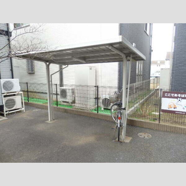 マミ・セントラルハイツ　DEE102号室 駐輪場