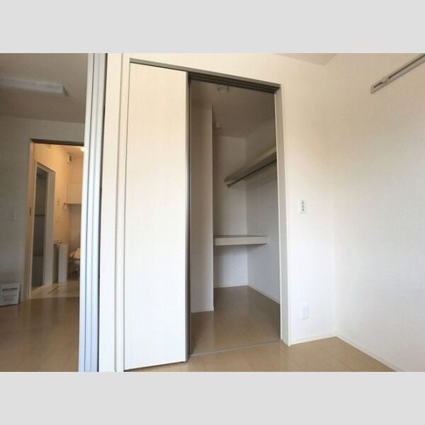 ガーデンプレイスⅢ201号室 WIC