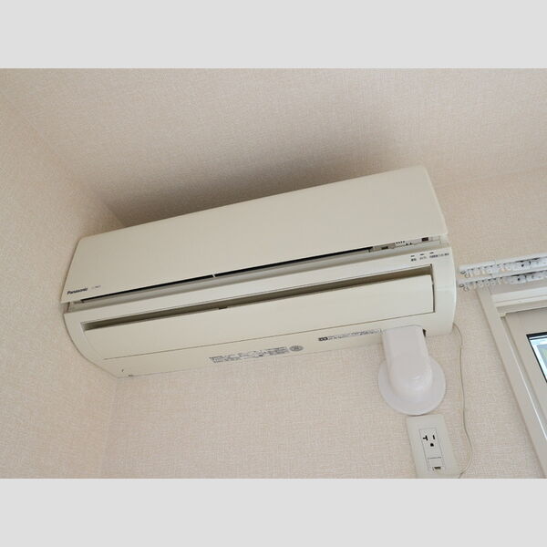 ラペズマン102号室 エアコン