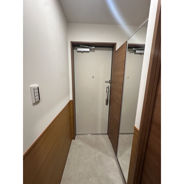 La　Libeｌｌule　二本榎202号室 玄関