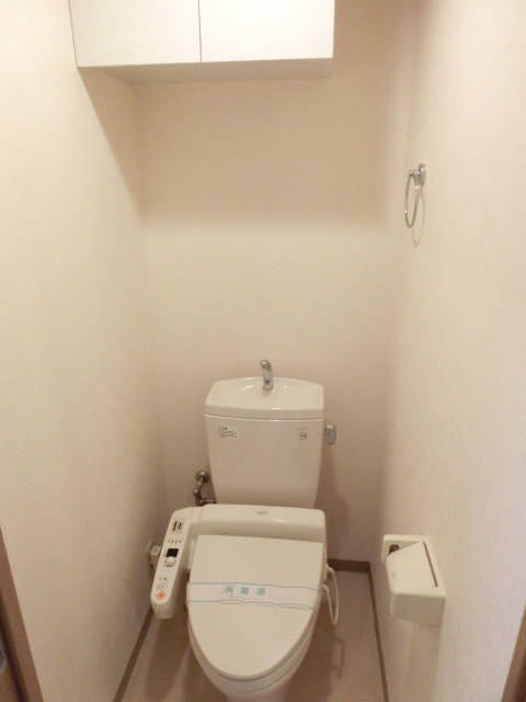 Ｓｅｎｔｉｒｅ0302号室 うれしいトイレに収納あります