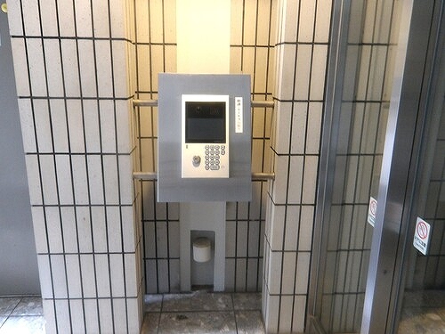 リヴィエルバーグ西大島5階 オートロック