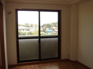 ＴＨ・ルミナス 洋室