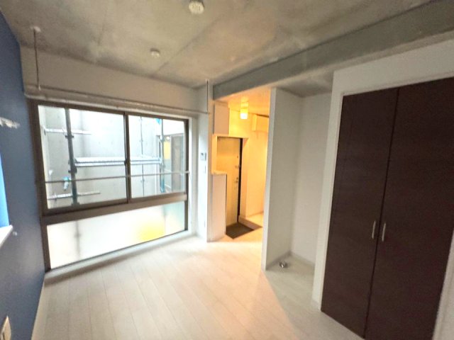 レガリア新丸子203号室 ※クリーニング前の写真です。