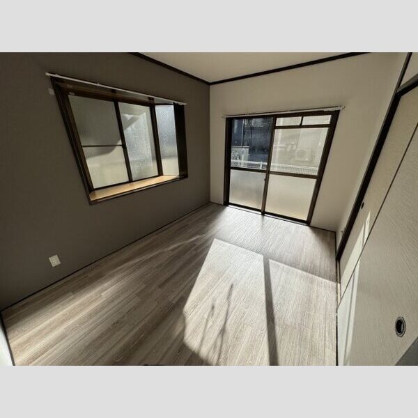 エクシード下山口 寝室