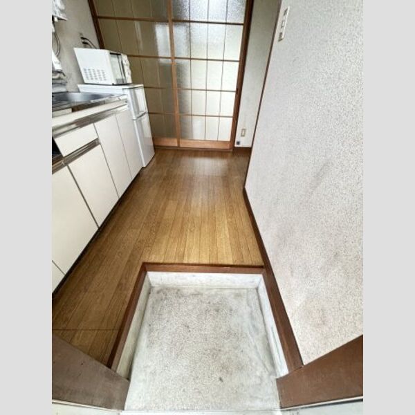 T・Aハイツ205号室 玄関