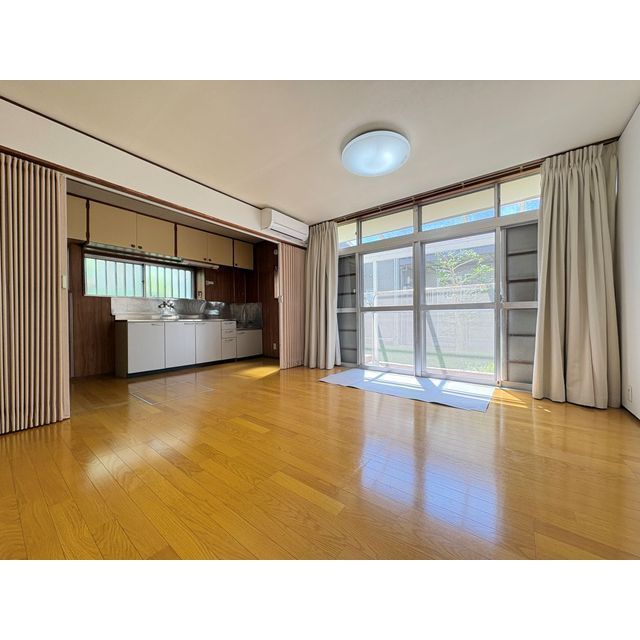 練馬区早宮１丁目戸建 １階 LDK14帖！