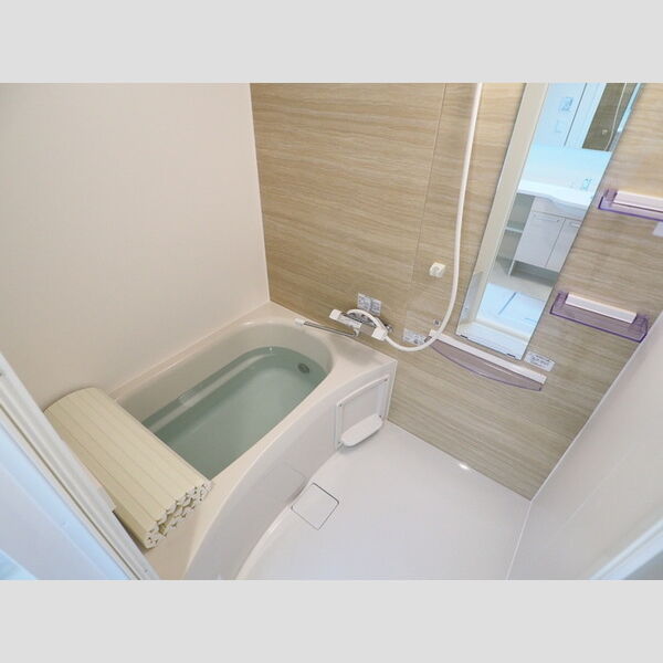 クレールガーデン301号室 バス