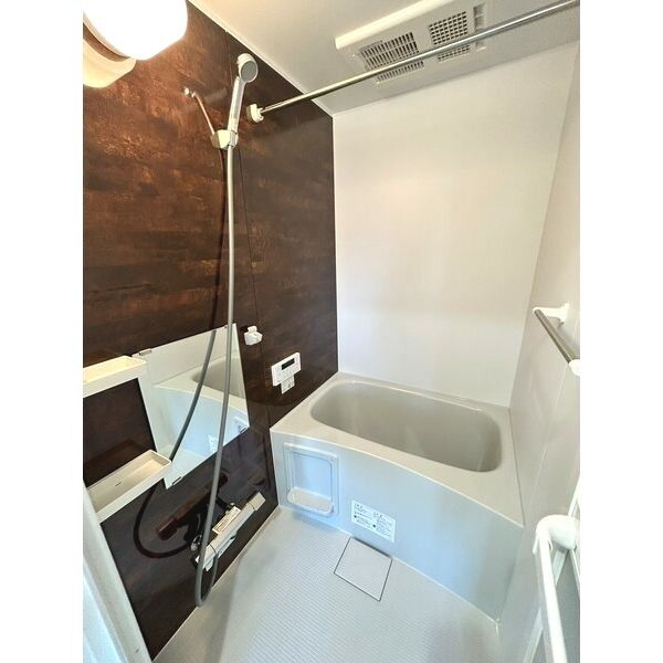 Ambition袋山103号室 お風呂