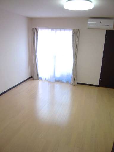 レオネクストタケウチ102号室 リビング