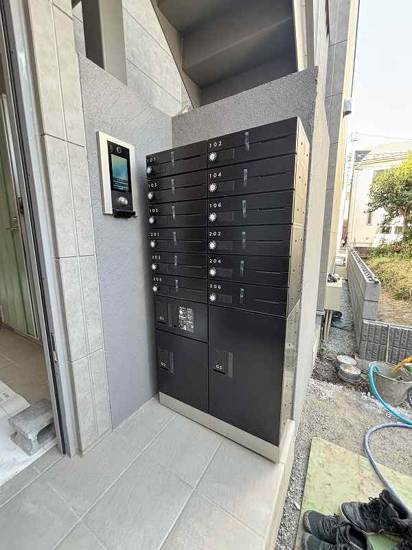 brillante　paws　舎人1階 ポスト