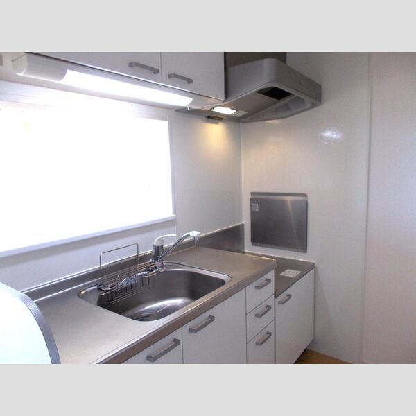 スカイヒル横濱六ッ川　B棟302号室 キッチン