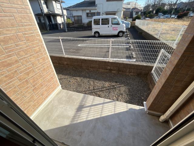 グリーンフォレスト102号室 専用庭