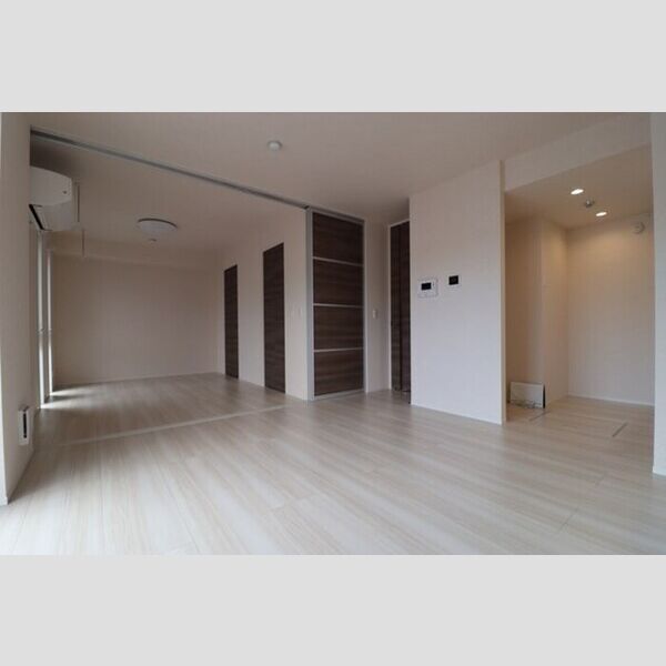 Ferro　Pino リビング　10.9帖