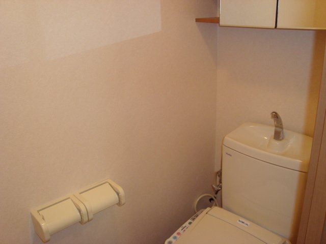 ポスト・マローネ00202号室 トイレ