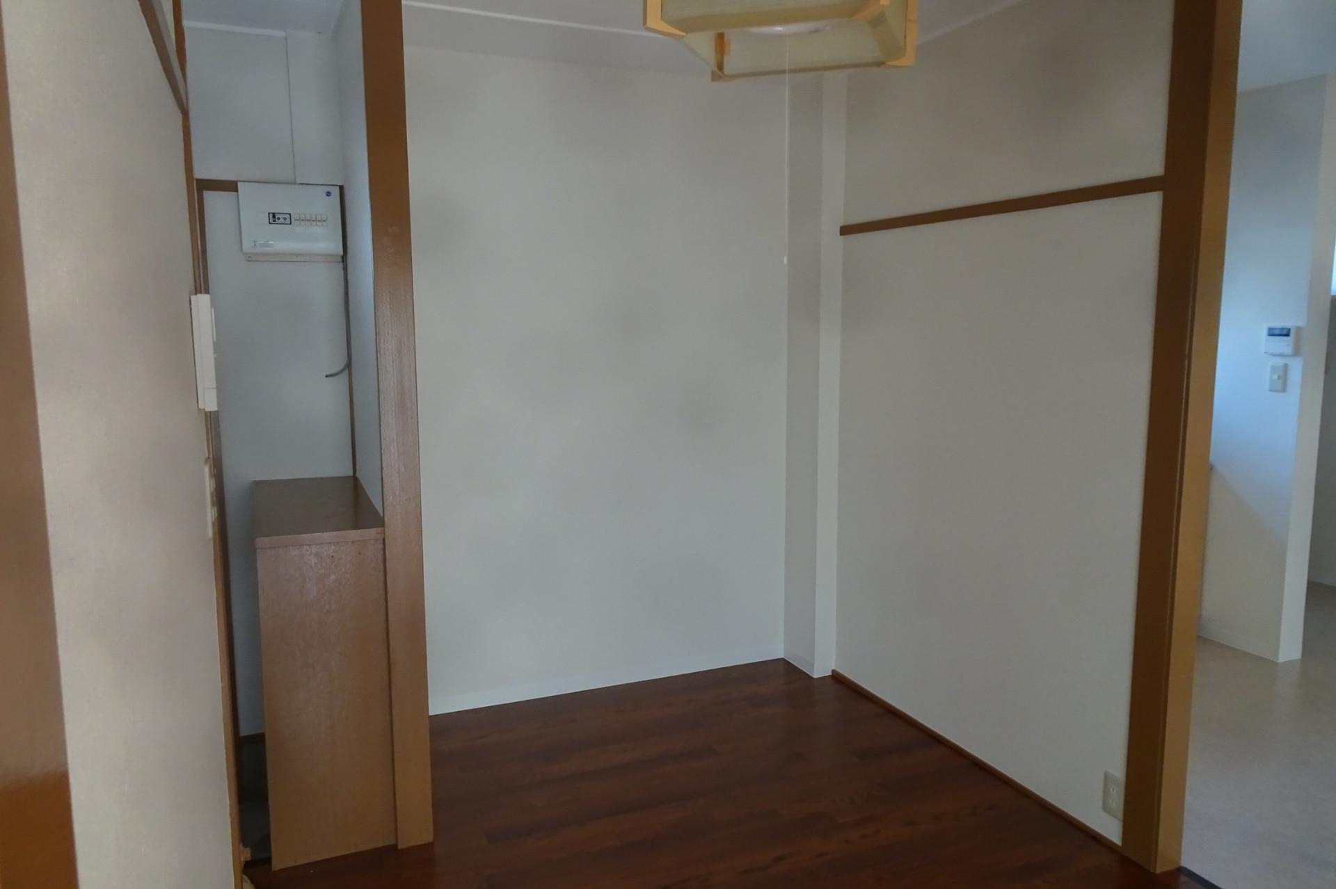 善福寺ハウス 玄関隣のユーティリティ