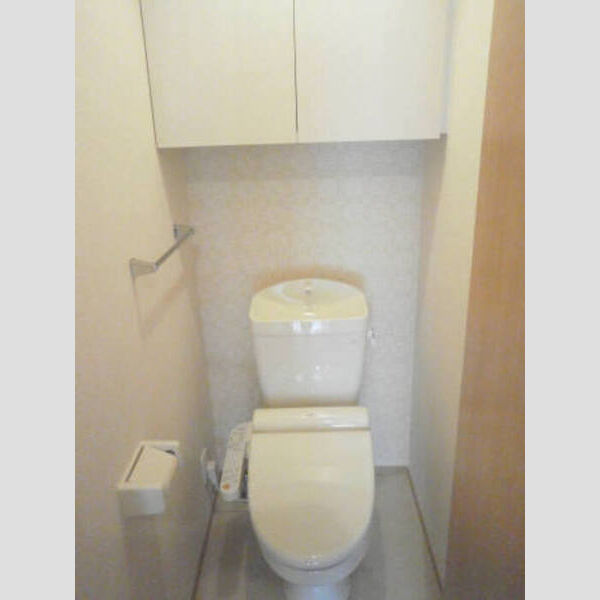 サヌール/レギャン/ヌサドゥア/　ヌサドゥア 101号室 トイレ(温水洗浄暖房便座)