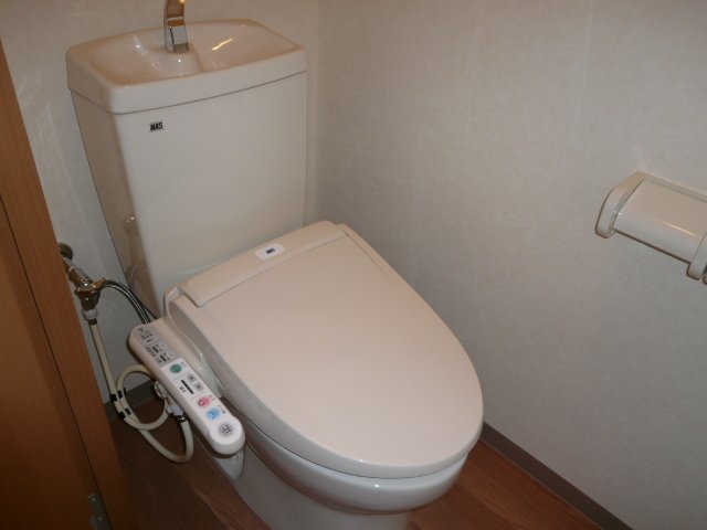 パラシオン平塚 シャワー付トイレ