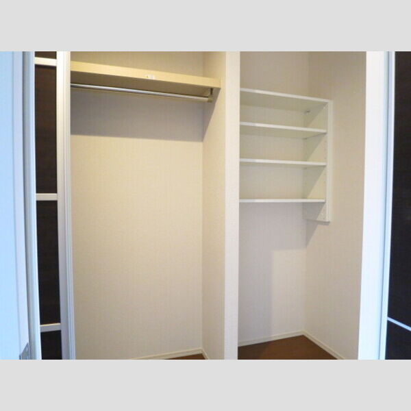 ウエストパーク藤 クローゼット