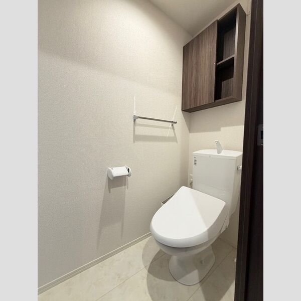 シンビジウム湘南台301号室 トイレ
