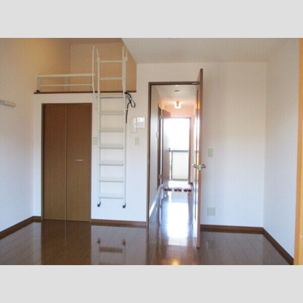 エミネンス上本郷 居室