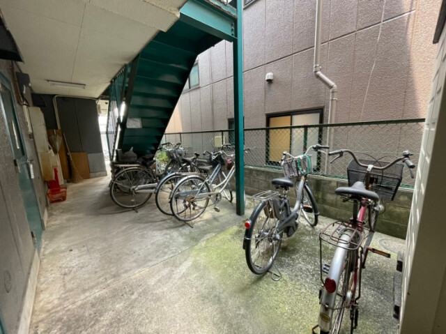 セリール稲垣 駐車場