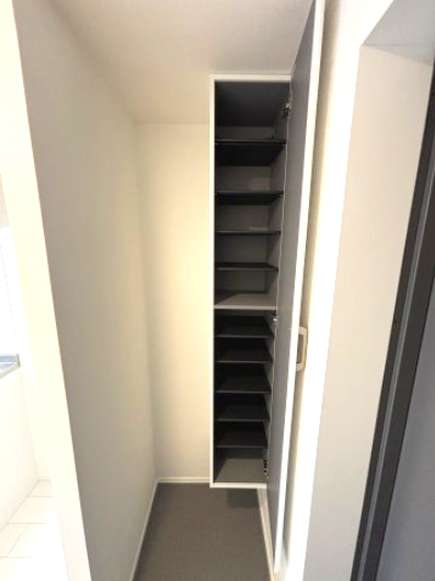 MEGURO EDGE302号室 収納