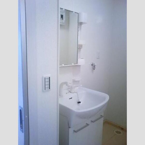 グラシューズ101号室 グラシューズ305洗髪洗面台