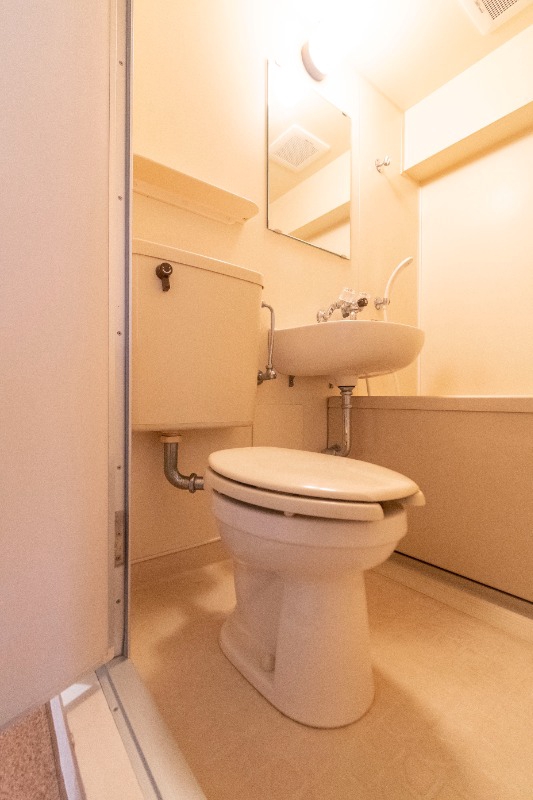 ホーユウコンフォルト神奈川新町 トイレ