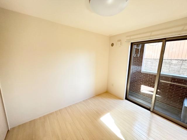 グランドソレーユ 洋室