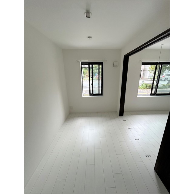 SOLASIA residence南大塚0101号室 リビング