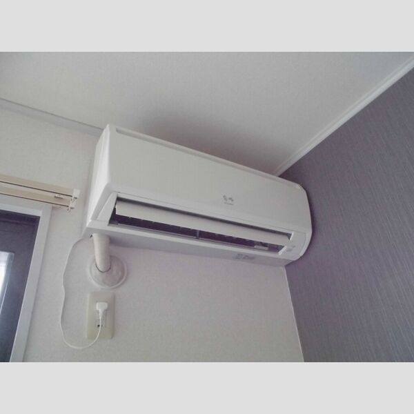 ロイヤルハイツⅡ エアコン1台付き