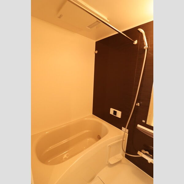 インペリアルヒルズ108号室 同建物別部屋の参考画像