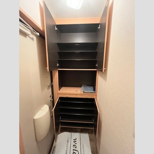 チェルシー　A/B 玄関