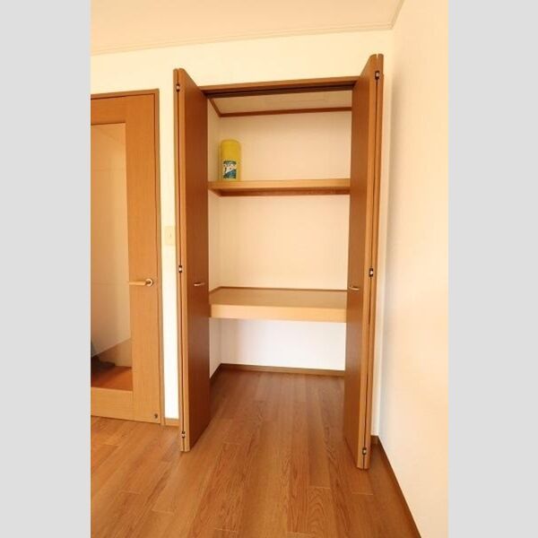 ウィズ中村橋　ⅠⅡⅠ-202号室 収納