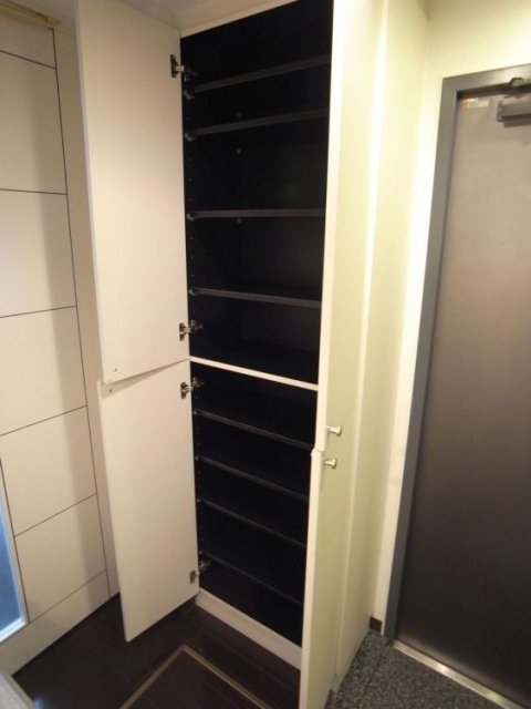 フェニックス牛込神楽坂1階 靴入