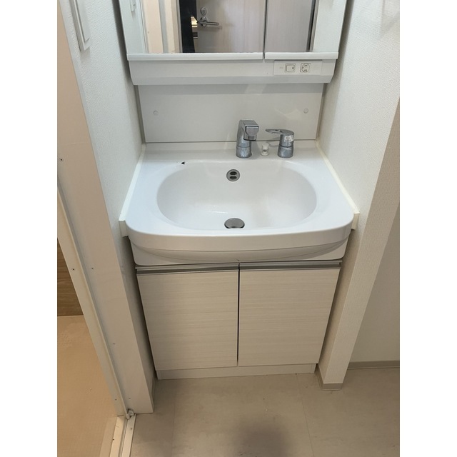 オーパスホームズ南行徳1108号室 内観