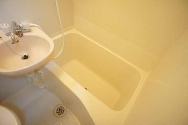 ブロードフラット0106号室 同タイプ別部屋写真です。現況優先