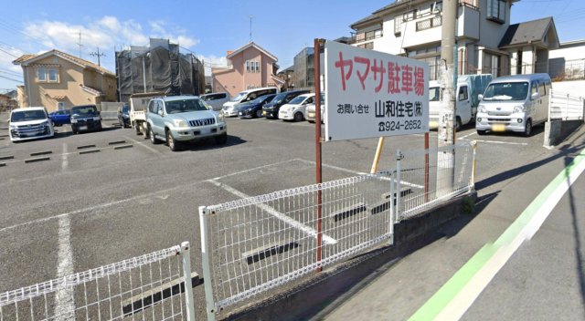 デザイナーズリノベ戸建て 駐車場まで、120m、徒歩2分です